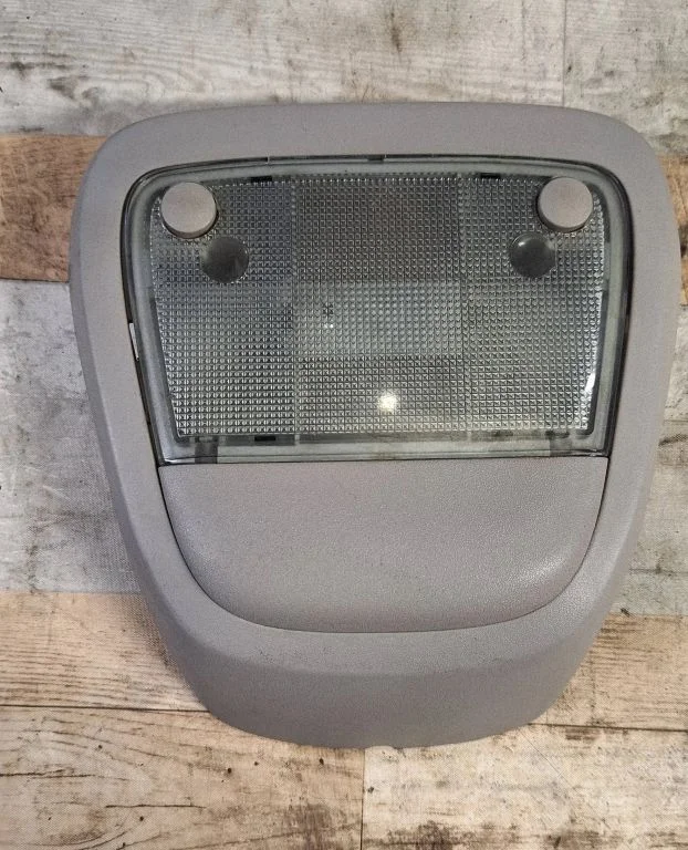 Priekšējo sēdvietu apgaismojuma lukturis – Opel Meriva A (2003-2010)