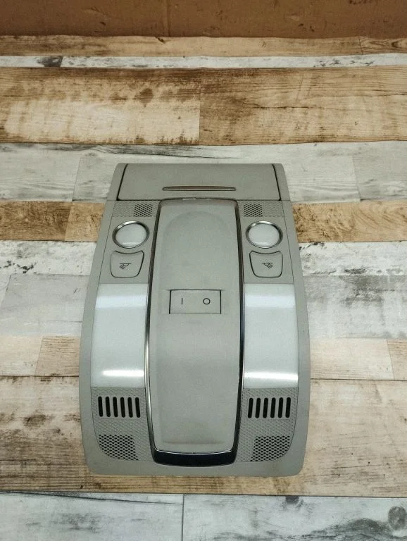 Front seat light 4F0947135BQ