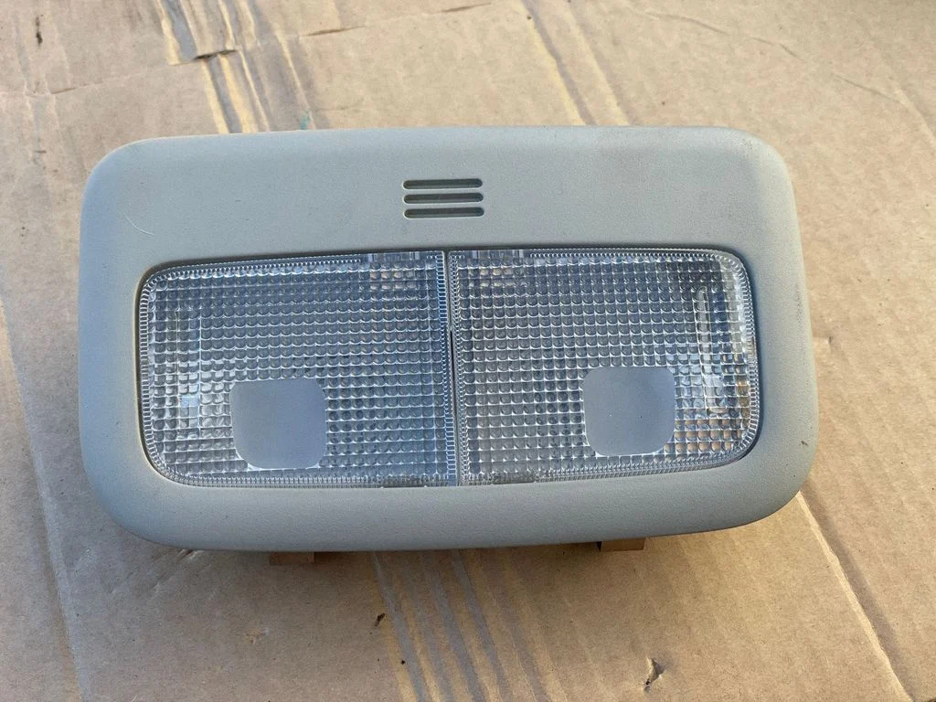 Front seat light – Toyota Yaris (2006-2011)