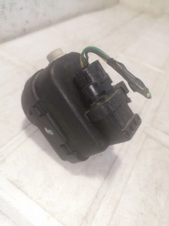 Headlight level adjustment motor Q7700840141