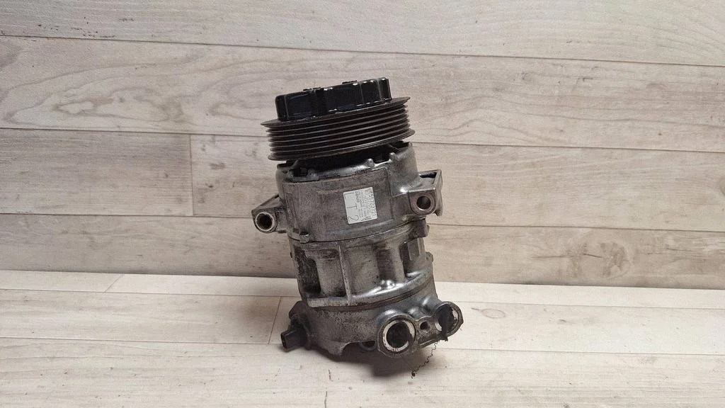 Air conditioning (A/C) compressor (pump) 55703721