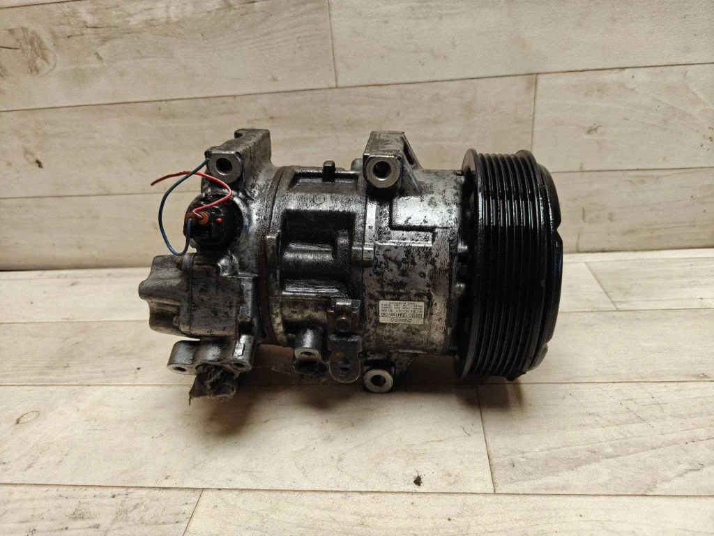 Air conditioning (A/C) compressor (pump) – Toyota Corolla Verso AR10 (2004-2009)