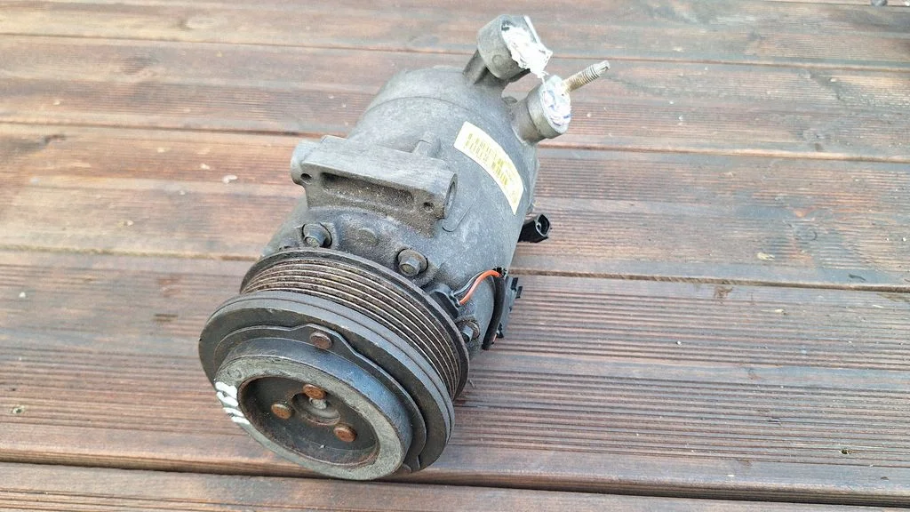 Air conditioning (A/C) compressor (pump) CV6119D629FC