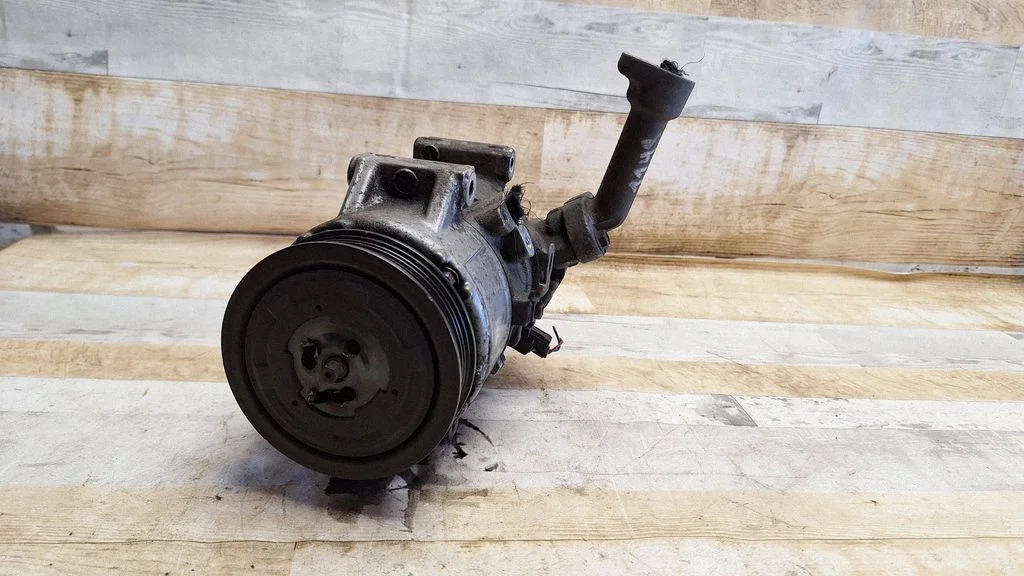 Air conditioning (A/C) compressor (pump) – Toyota Corolla Verso AR10 (2004-2009)