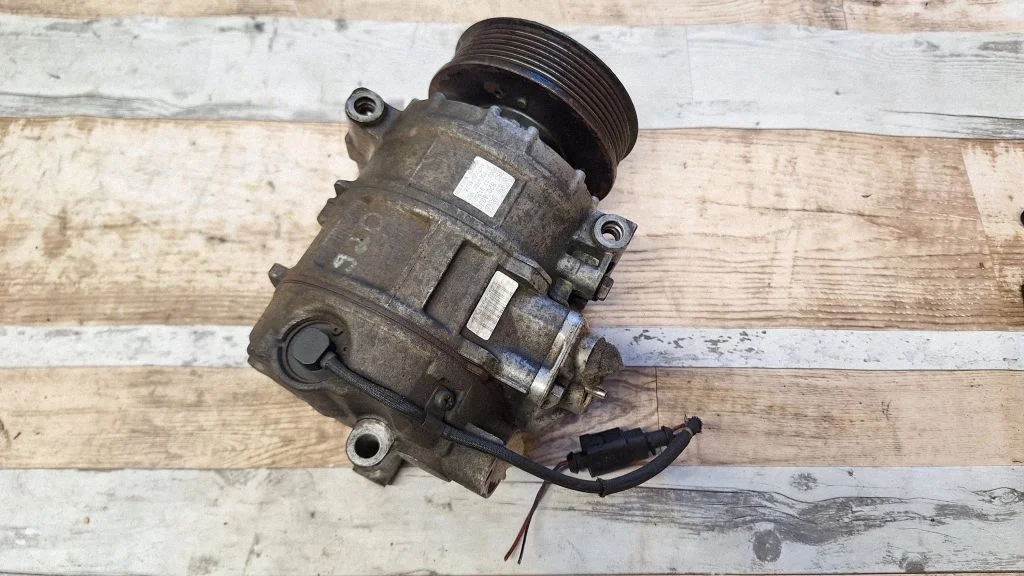 Air conditioning (A/C) compressor (pump) 3B0820803C