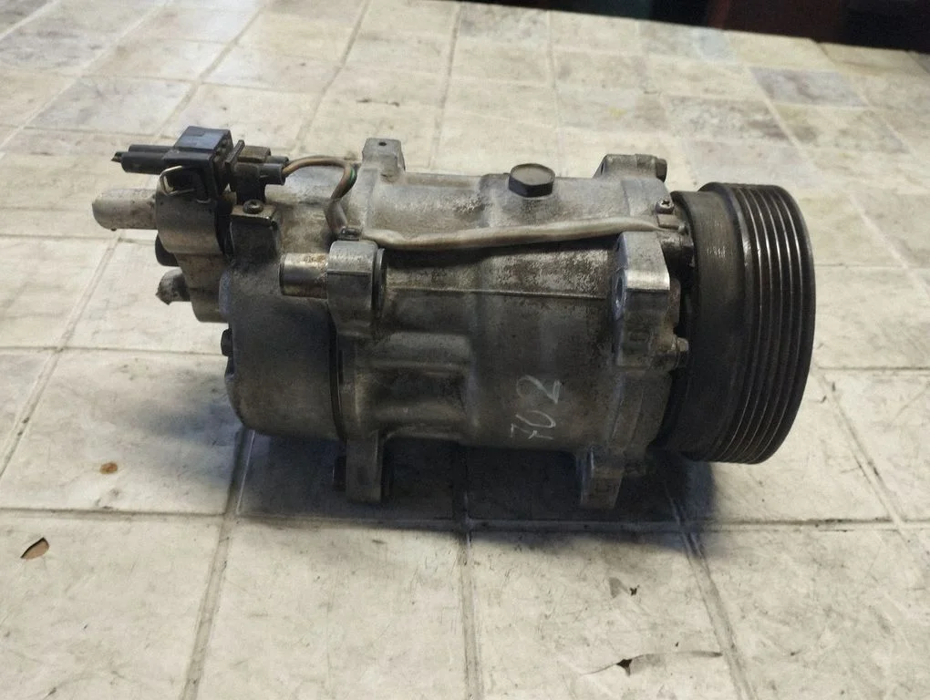 Air conditioning (A/C) compressor (pump) 7M0820803P
