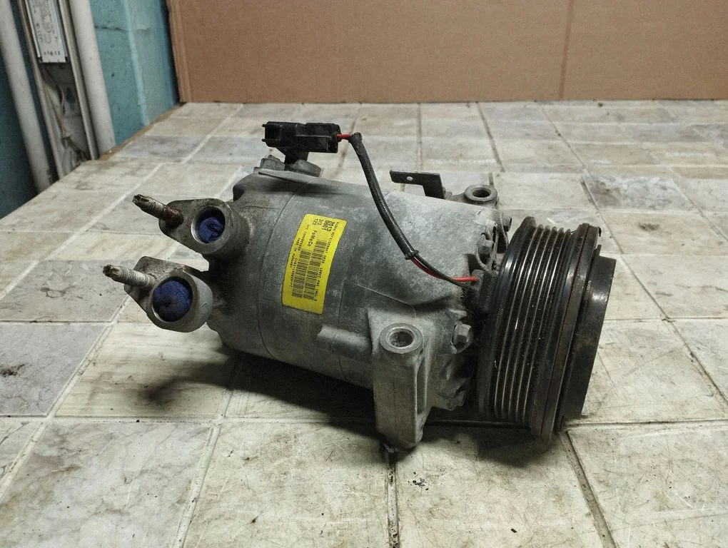 Air conditioning (A/C) compressor (pump) CV6119D629FC