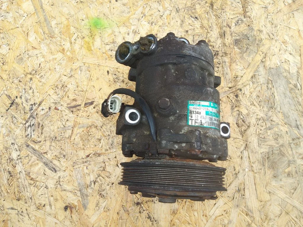 Kliimakompressor (pump) – Opel Corsa C (2000-2006)
