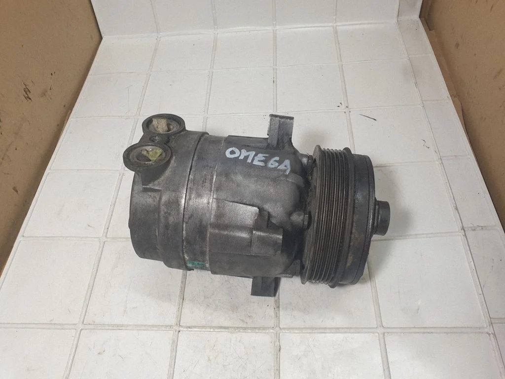 Air conditioning (A/C) compressor (pump) 90443840