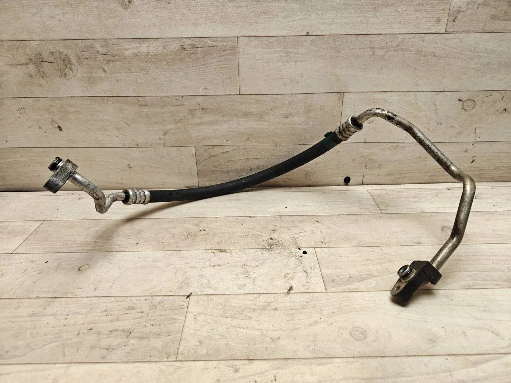 Air conditioning (A/C) pipe/hose