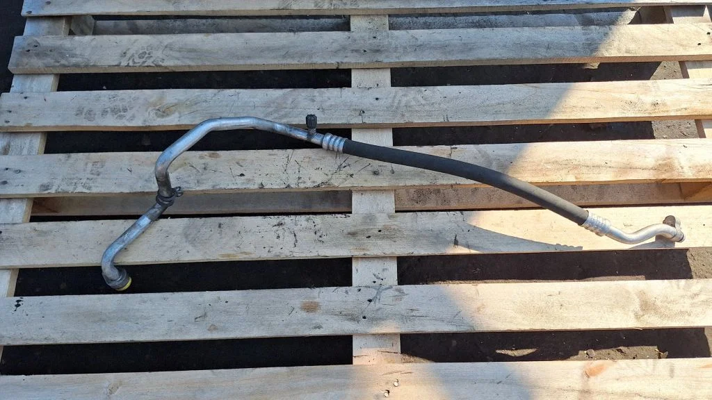 Air conditioning (A/C) pipe/hose 64539250708