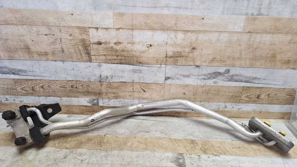 Air conditioning (A/C) pipe/hose 6945725