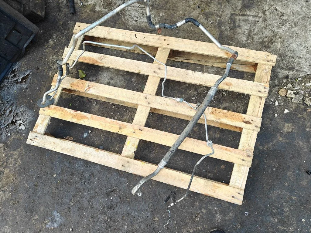 Air conditioning (A/C) pipe/hose