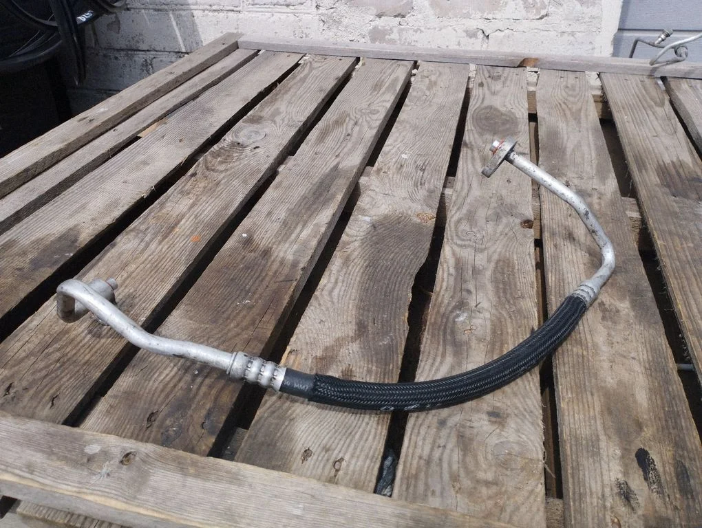 Air conditioning (A/C) pipe/hose