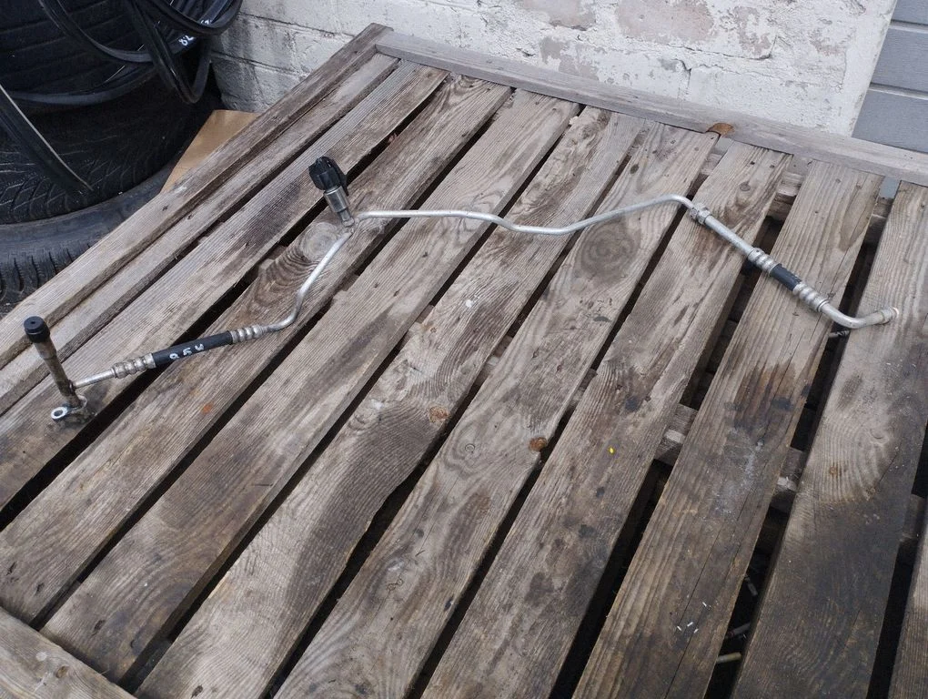 Air conditioning (A/C) pipe/hose