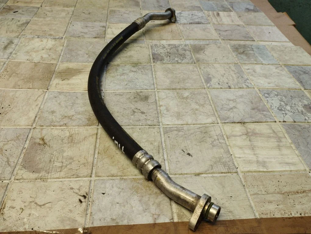 Air conditioning (A/C) pipe/hose R134A
