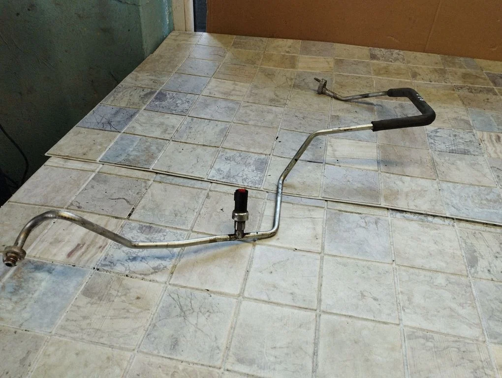 Air conditioning (A/C) pipe/hose