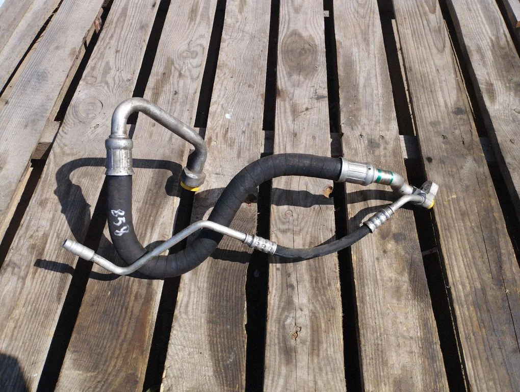Air conditioning (A/C) pipe/hose 6453698930904