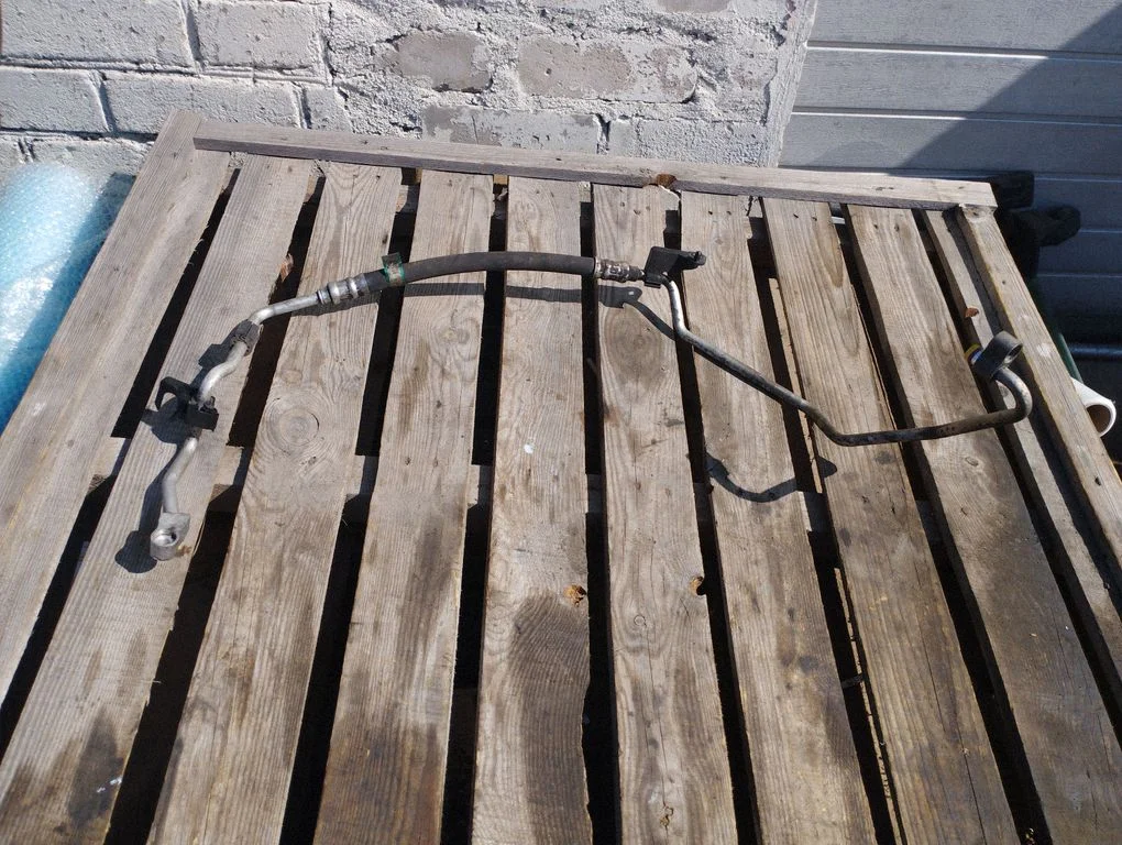 Air conditioning (A/C) pipe/hose 6453698930805