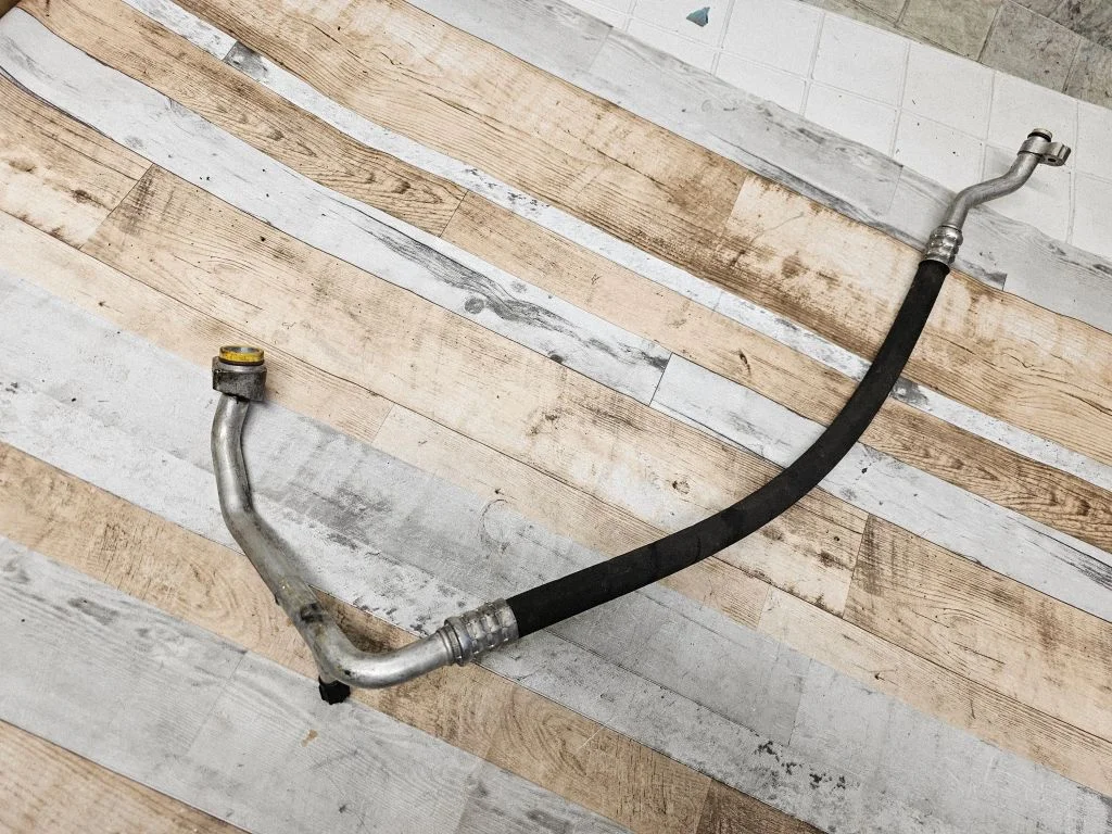 Air conditioning (A/C) pipe/hose 9201928