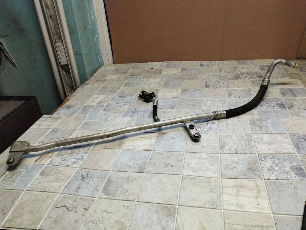 Air conditioning (A/C) pipe/hose 912000505