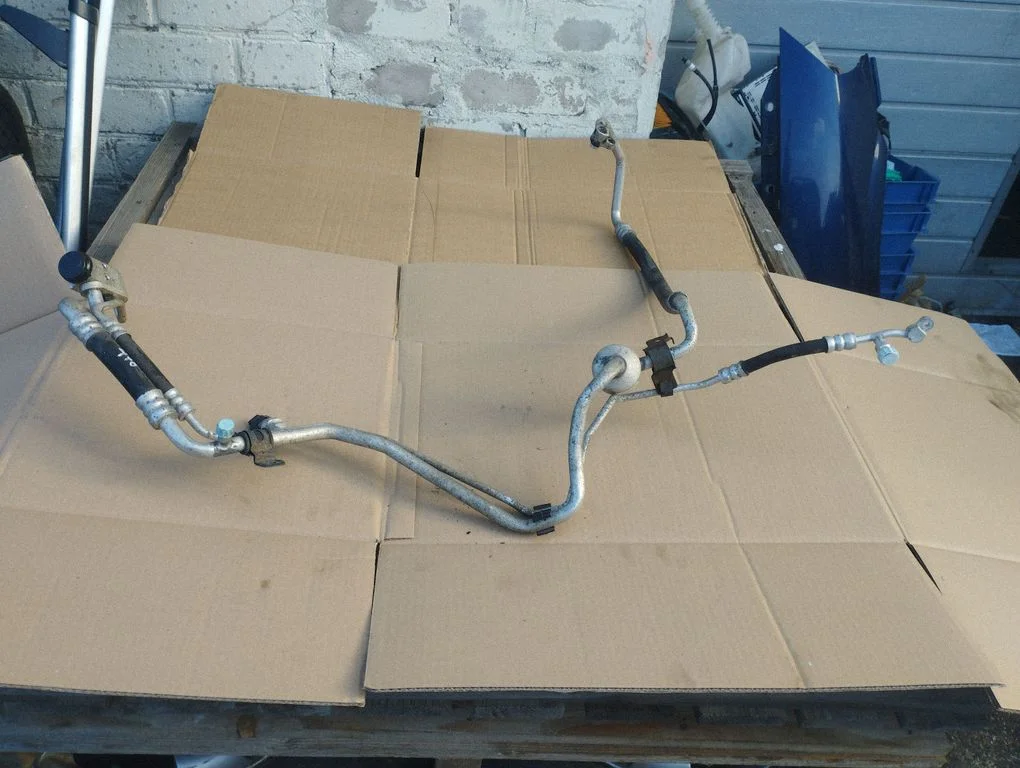 Air conditioning (A/C) pipe/hose T4162310780