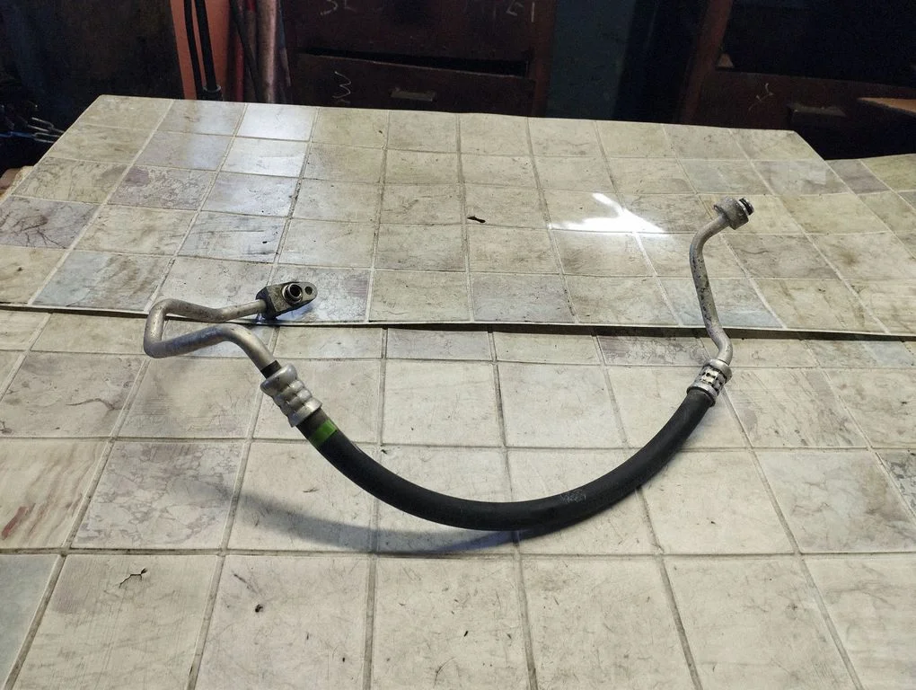 Air conditioning (A/C) pipe/hose