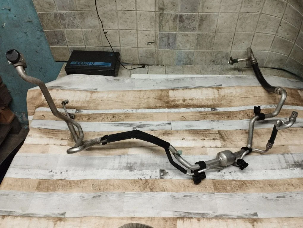 Air conditioning (A/C) pipe/hose