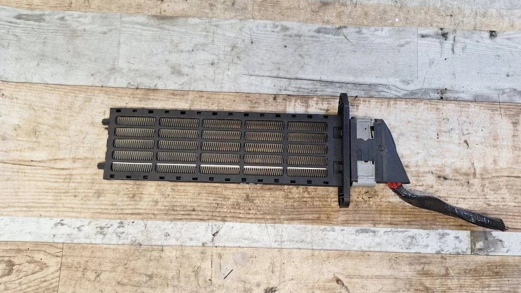 Elektriline salongi küttekeha radiaator AA0134100350