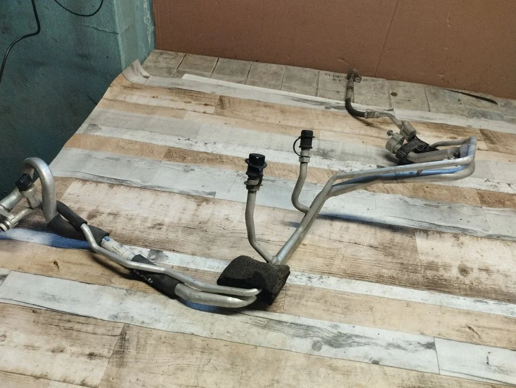 Air conditioning (A/C) pipe/hose – Land Rover Evoque I (2011-2018)