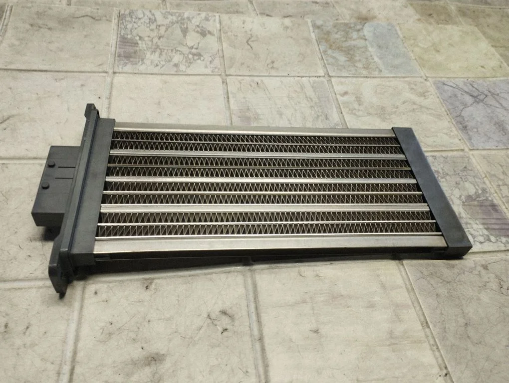 Elektriline salongi küttekeha radiaator 971914D100