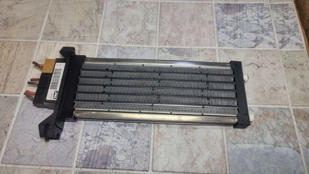 Elektriskais salona krāsniņas radiators 8E2819011