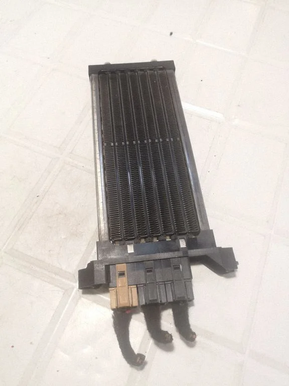Elektriskais salona krāsniņas radiators 4B0971959