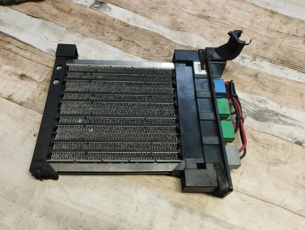 Elektriskais salona krāsniņas radiators