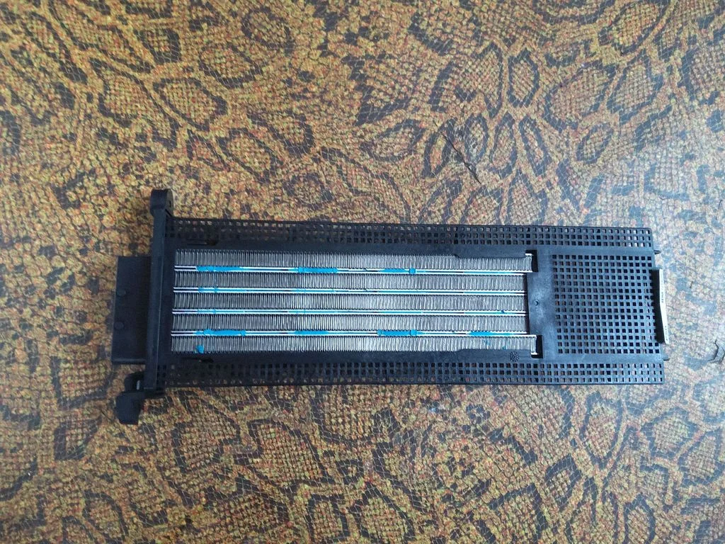 Elektriskais salona krāsniņas radiators T2392001