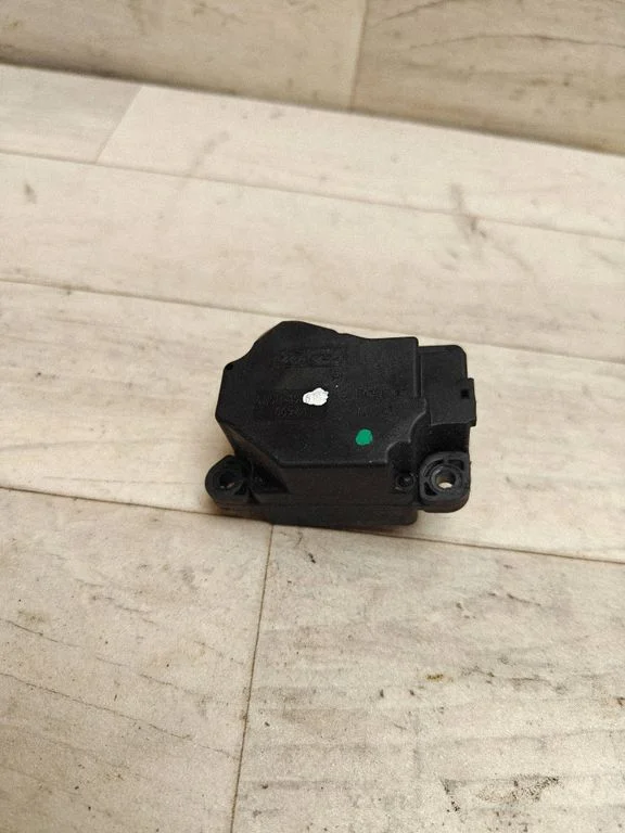 Air flap motor/actuator 4N5H19E616