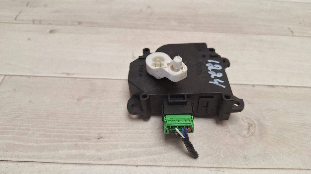 Air flap motor/actuator 1138002320