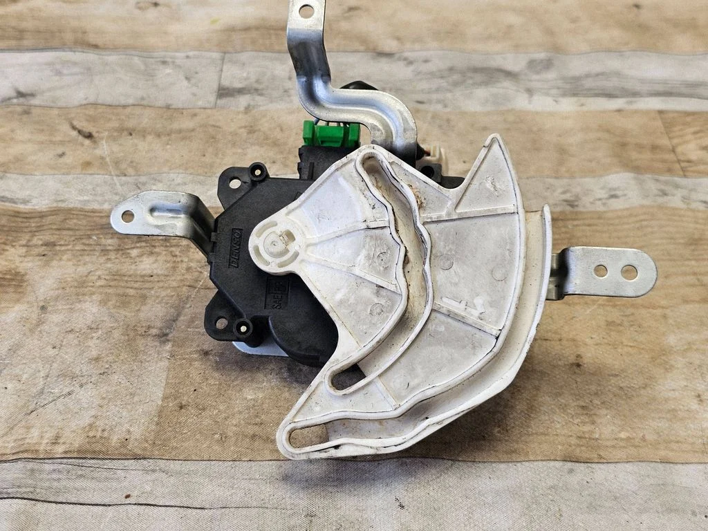 Air flap motor/actuator 1138002380