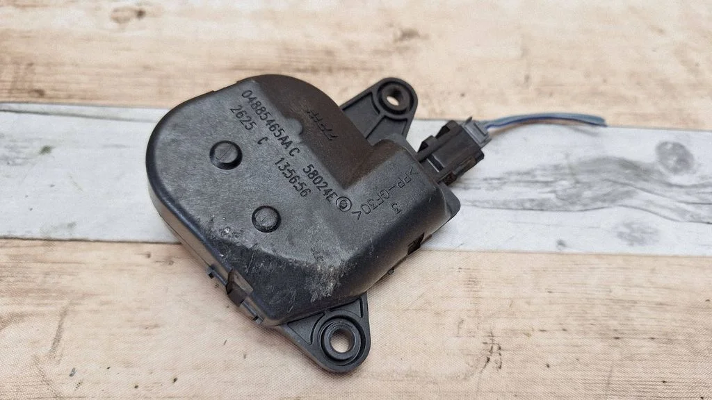 Air flap motor/actuator 04885465AAC