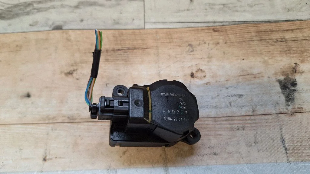 Air flap motor/actuator 3M5H19E616AB