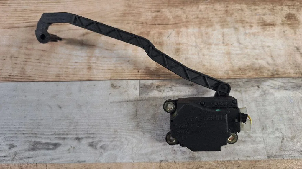 Air flap motor/actuator 74933GECC