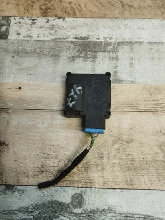Air flap motor/actuator 0132801359