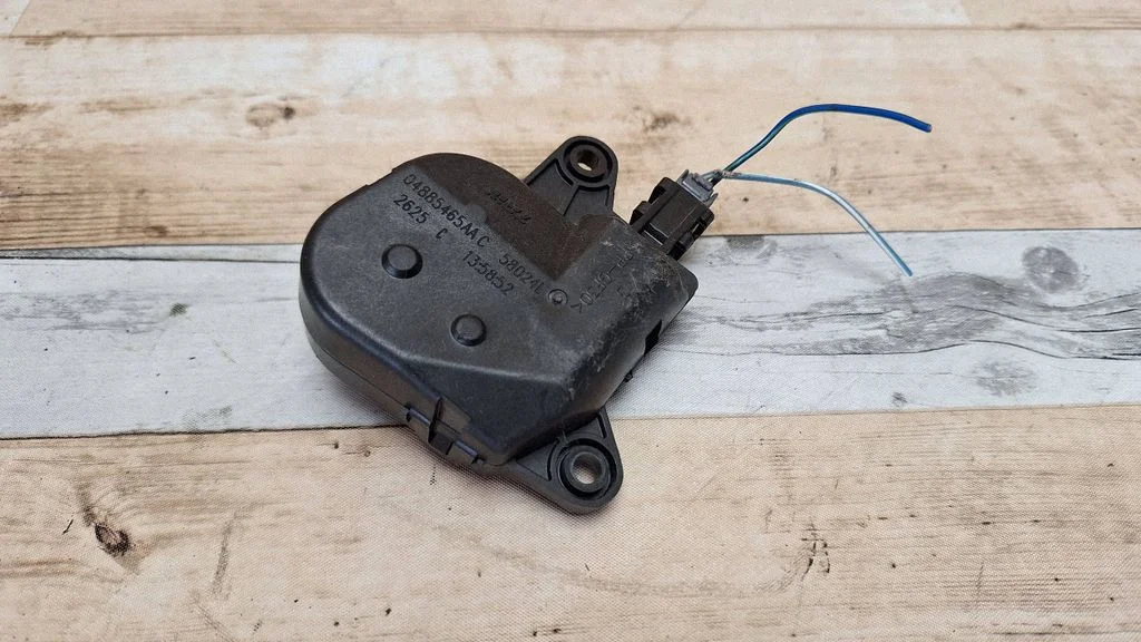Air flap motor/actuator 04885465AAC
