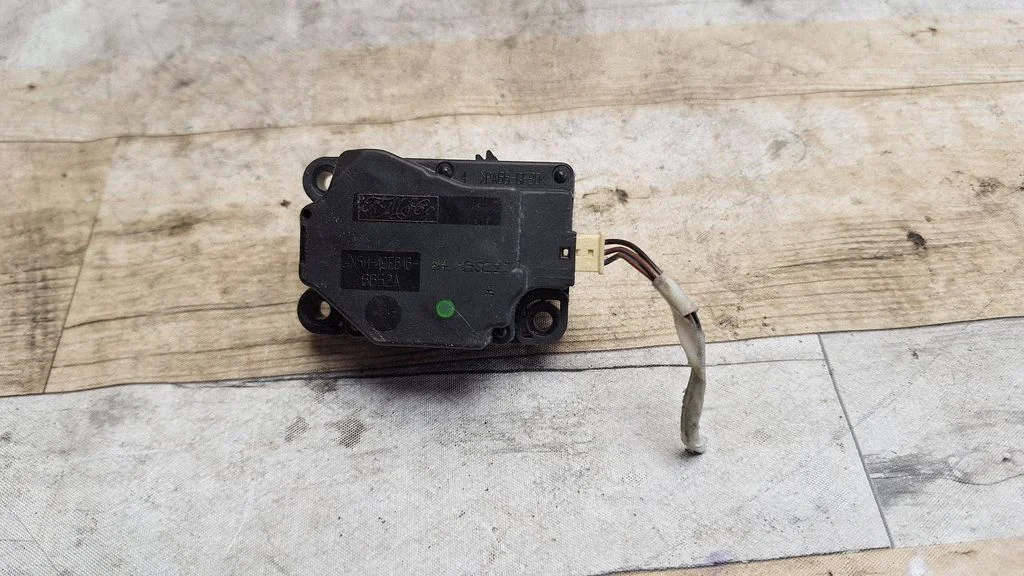 Air flap motor/actuator 4N5H19E616