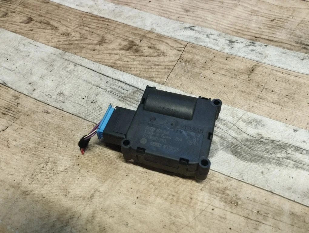 Air flap motor/actuator 0132801359