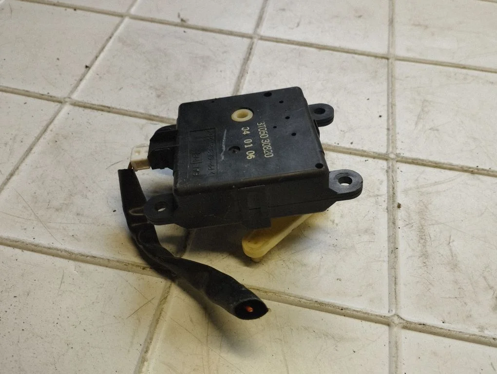 Air flap motor/actuator 3T05030820