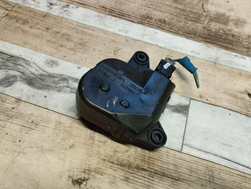 Air flap motor/actuator 04885465AA