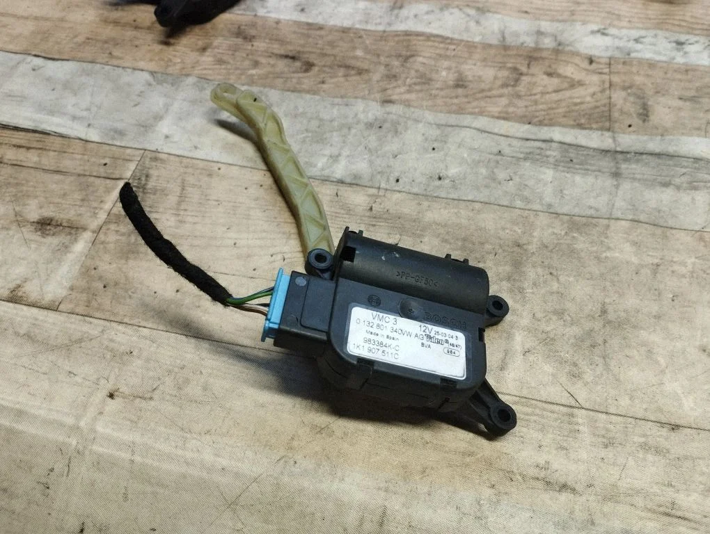 Air flap motor/actuator – Volkswagen Touran I (2003-2010)