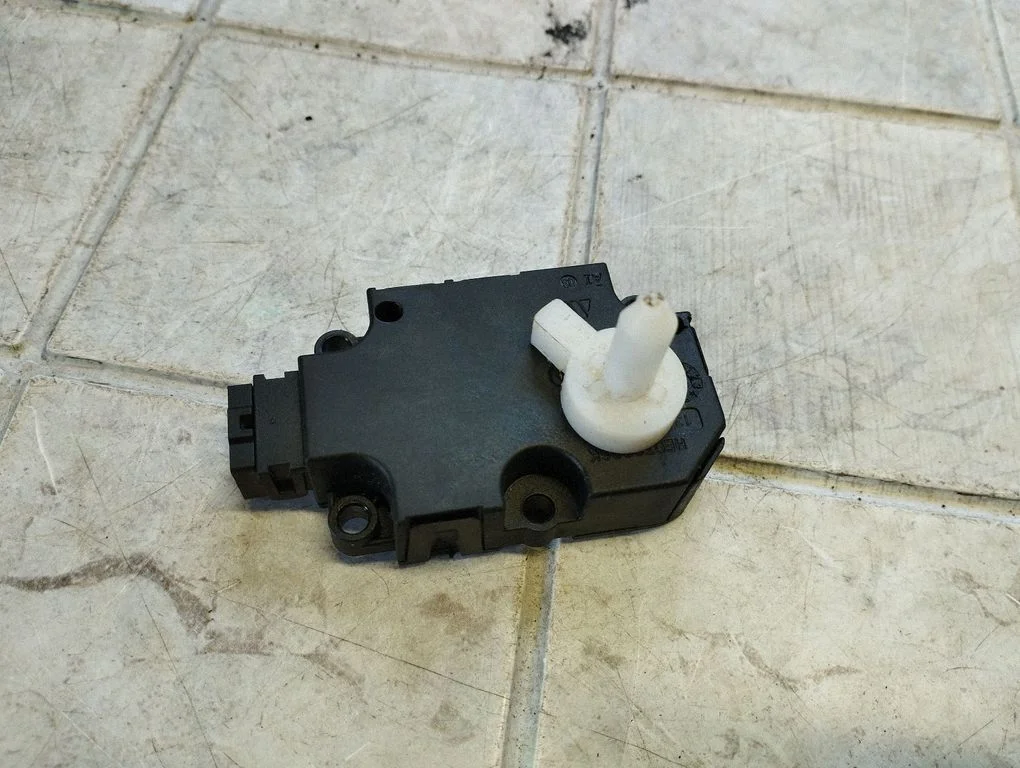 Air flap motor/actuator CZ1139300857