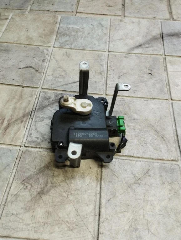 Air flap motor/actuator – Subaru Outback (2007-2009)